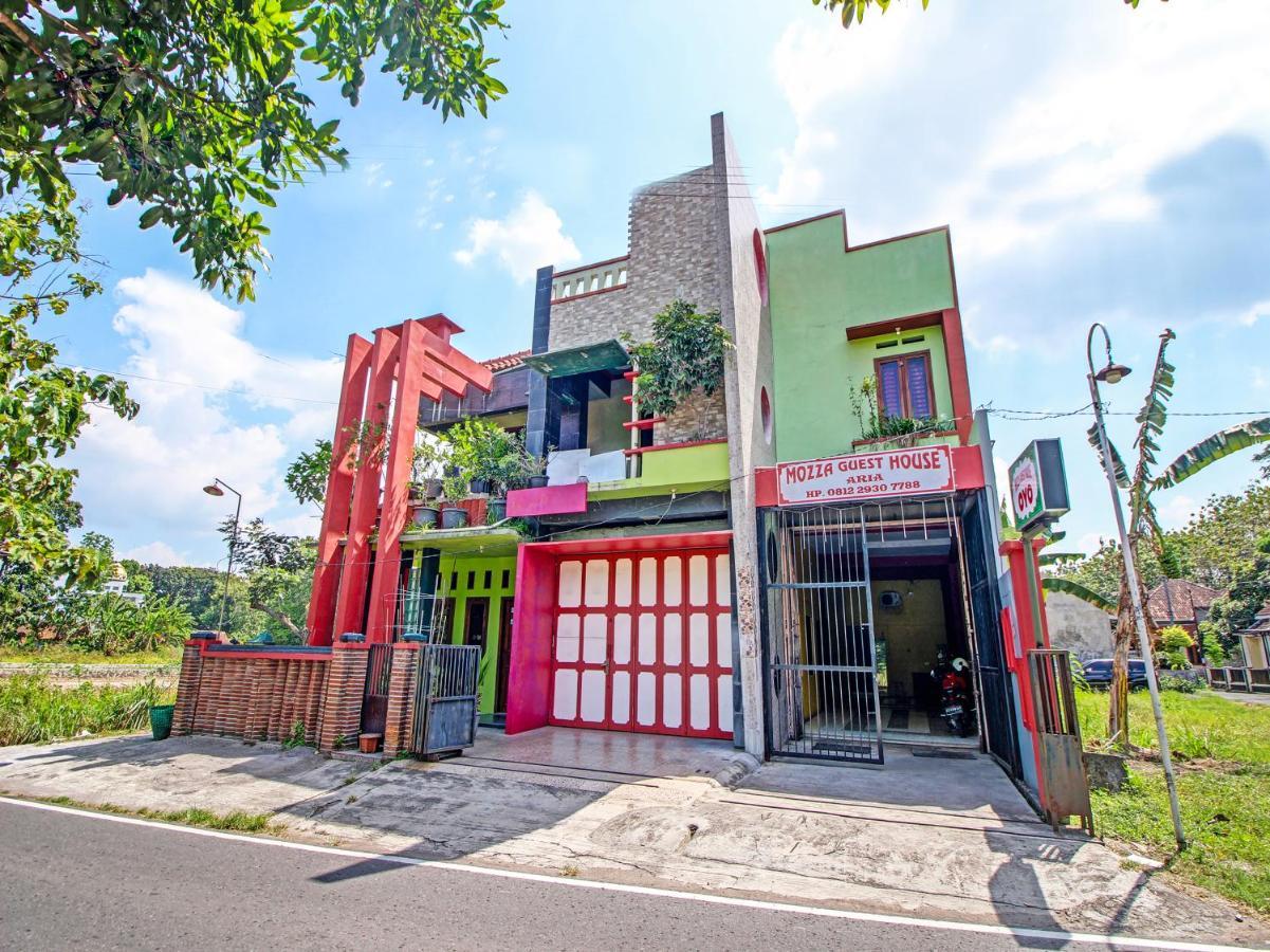 Capital O 91690 Moza Guest House Klaten 外观 照片