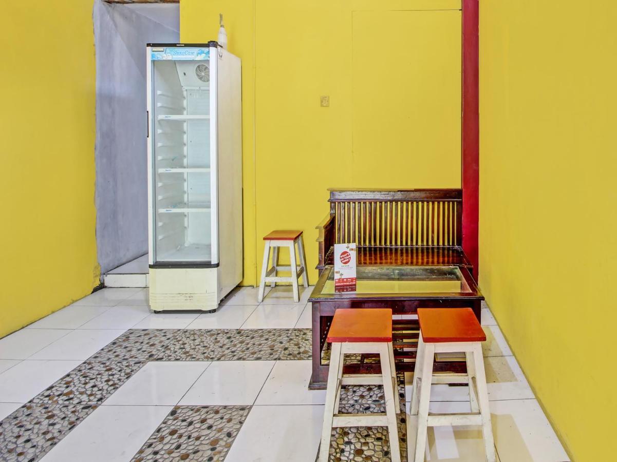 Capital O 91690 Moza Guest House Klaten 外观 照片