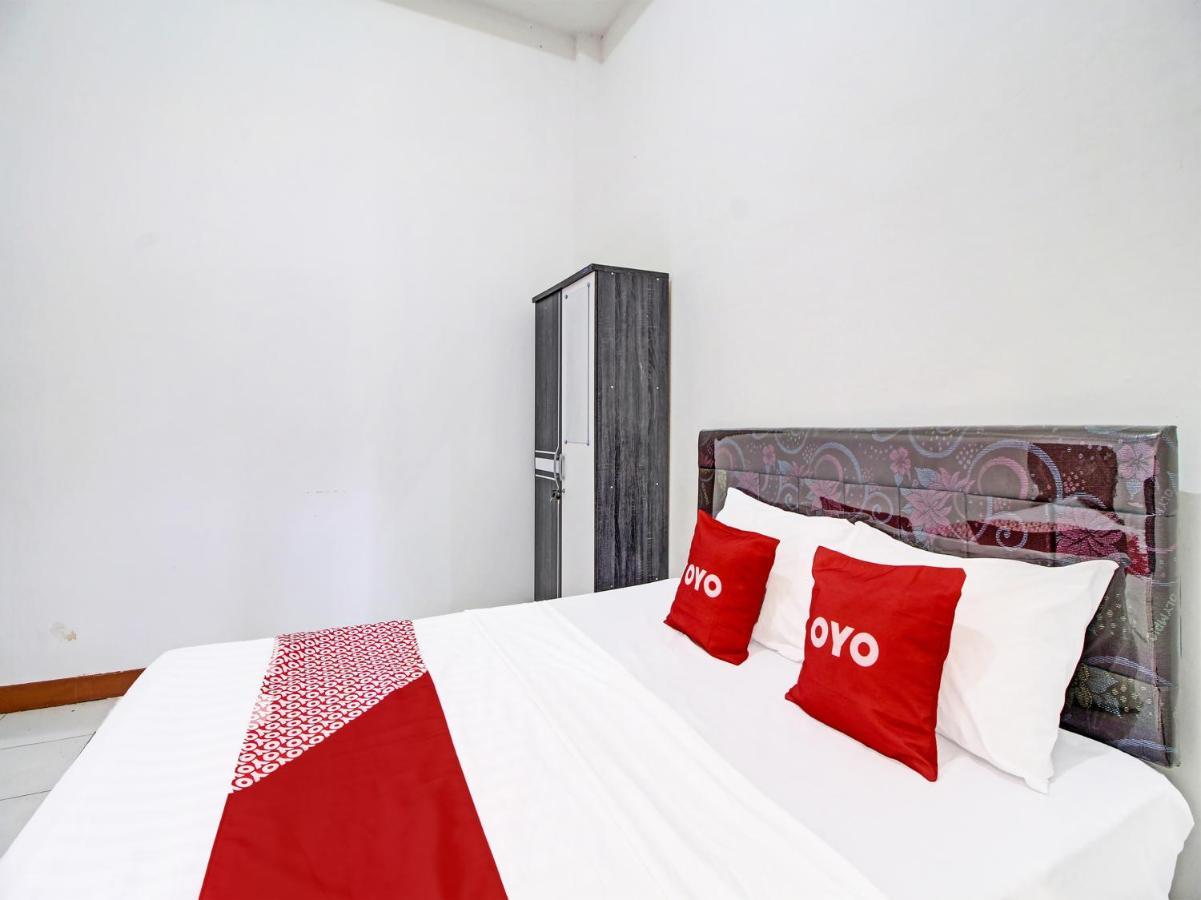 Capital O 91690 Moza Guest House Klaten 外观 照片