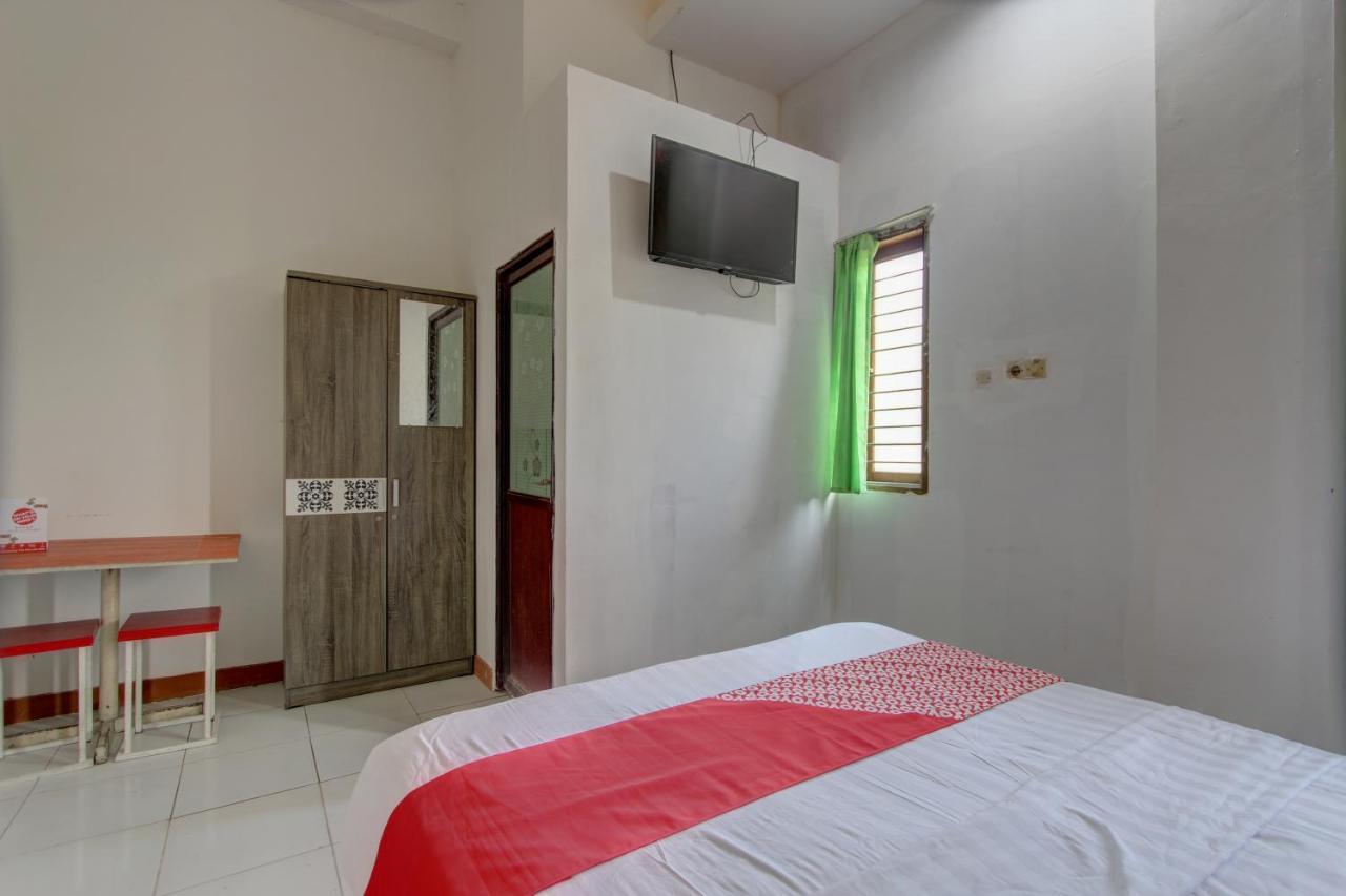 Capital O 91690 Moza Guest House Klaten 外观 照片