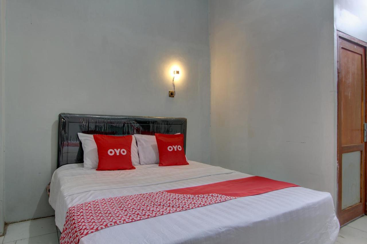 Capital O 91690 Moza Guest House Klaten 外观 照片