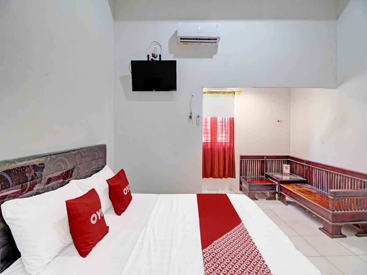 Capital O 91690 Moza Guest House Klaten 外观 照片